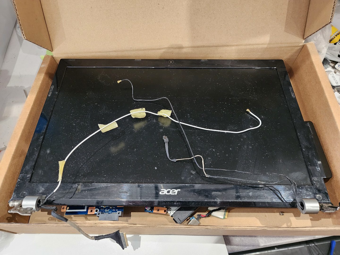 Ecran de PC Portable Acer Aspire V3